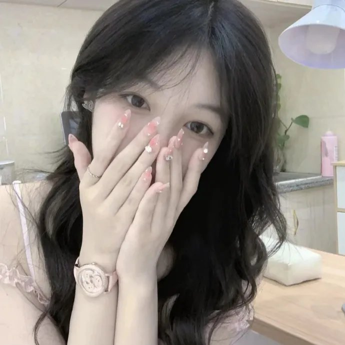 女孩的战地滑板课海报